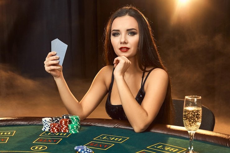 Fitur pengelolaan poin dan privasi akun
